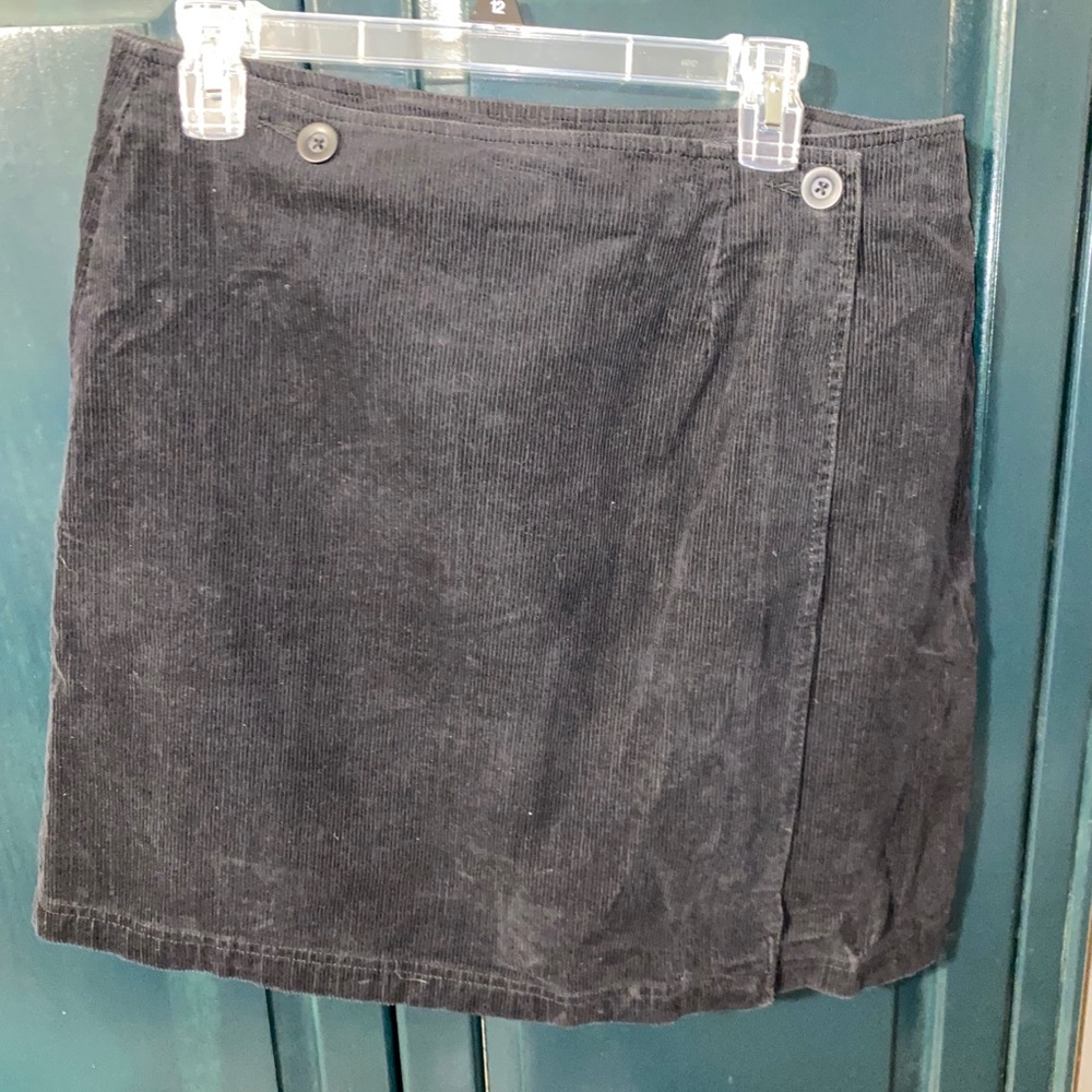 BLACK CORDUROY SKIRT
